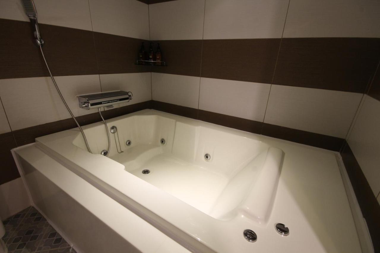 בוסאן Hotel Gem מראה חיצוני תמונה